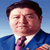 Суюмбаев, Ахматбек Суттубаевич