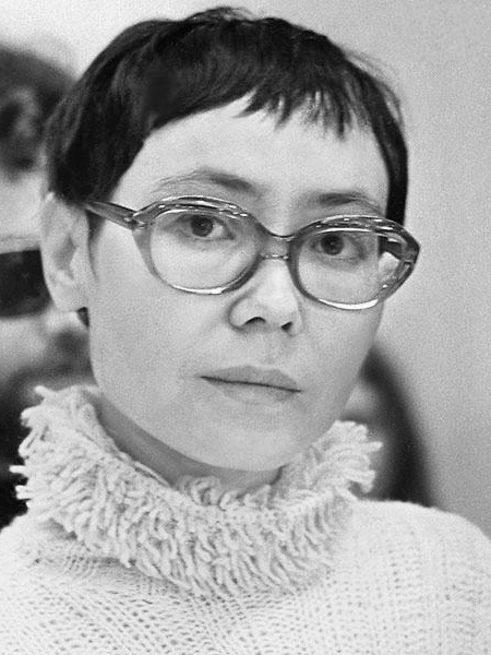 Асанова, Динара