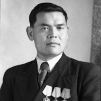 Ахунбаев, Иса Коноевич