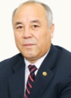 Курманалиев