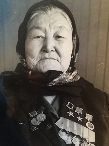 Кайназарова, Зууракан