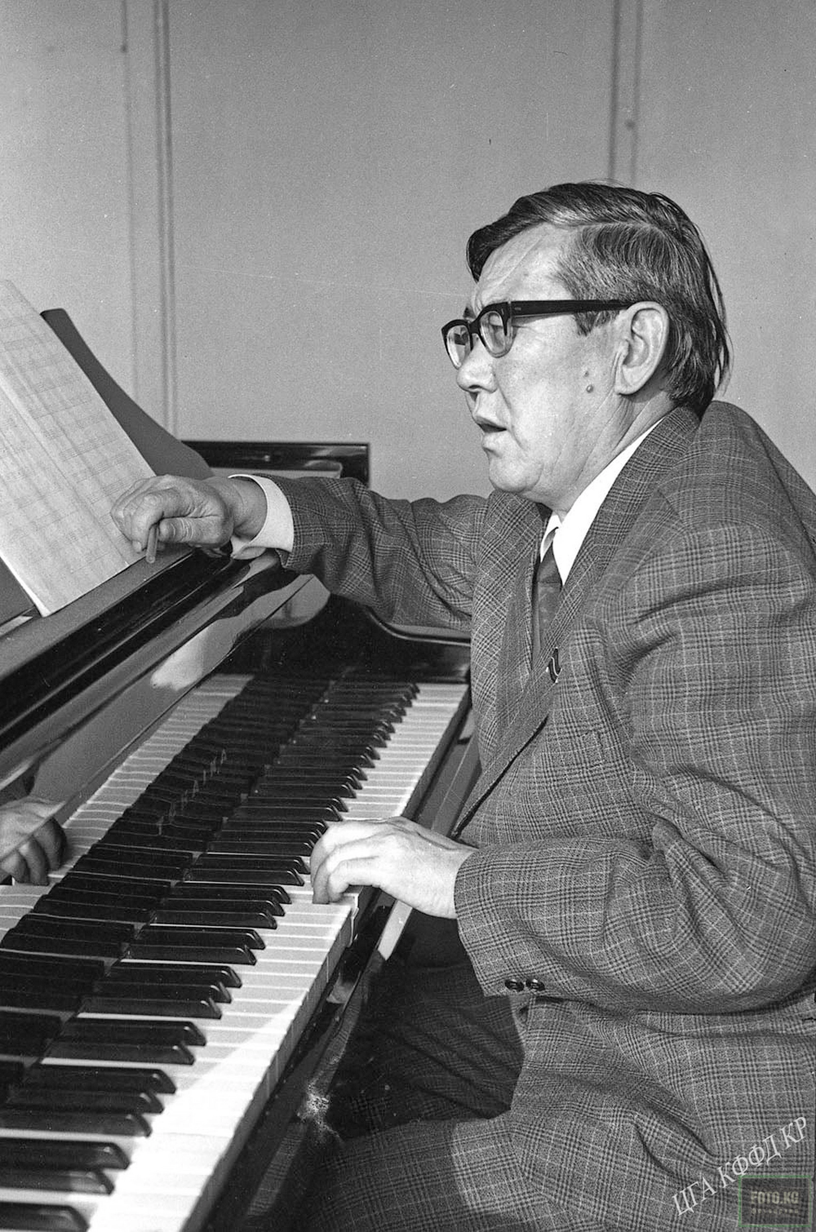 Абдраев, Мукаш