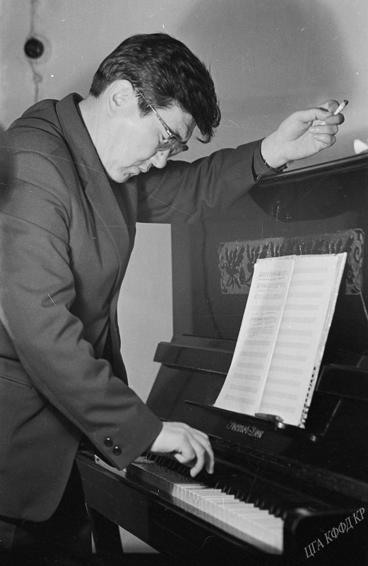 Абдраев, Мукаш