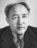 Ауэзов, Мухтар Омарханович