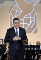 Жапаров, Садыр